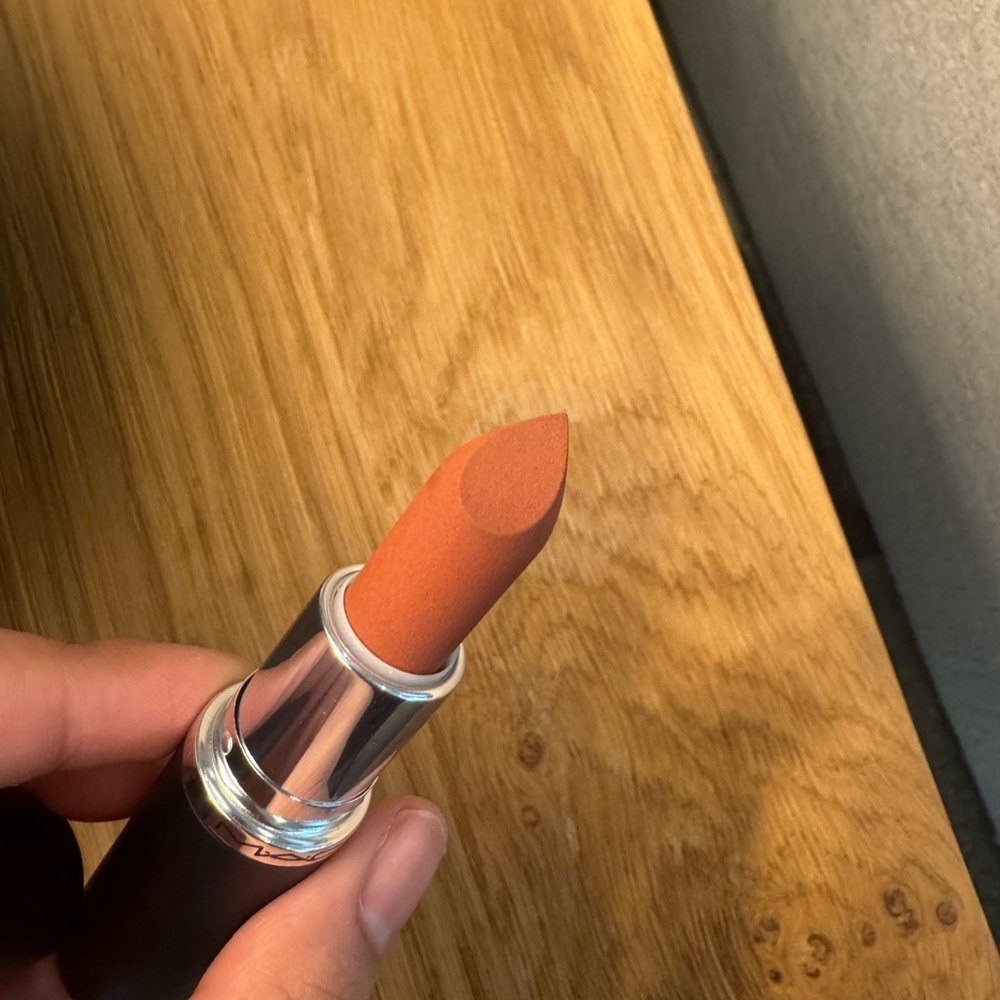 MAC Matte Lipstick bundle - Picture 15 of 16